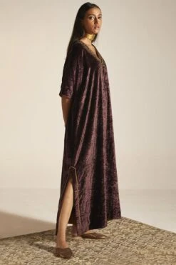 Shorshe Plum Hand Embroidered Noor Kaftan 9 Shorshe Plum Hand Embroidered Noor Kaftan -Deals Toggora Store 1211sh4 3