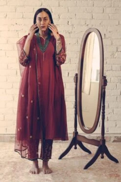 Sarang Kaur Maroon Phool Stole