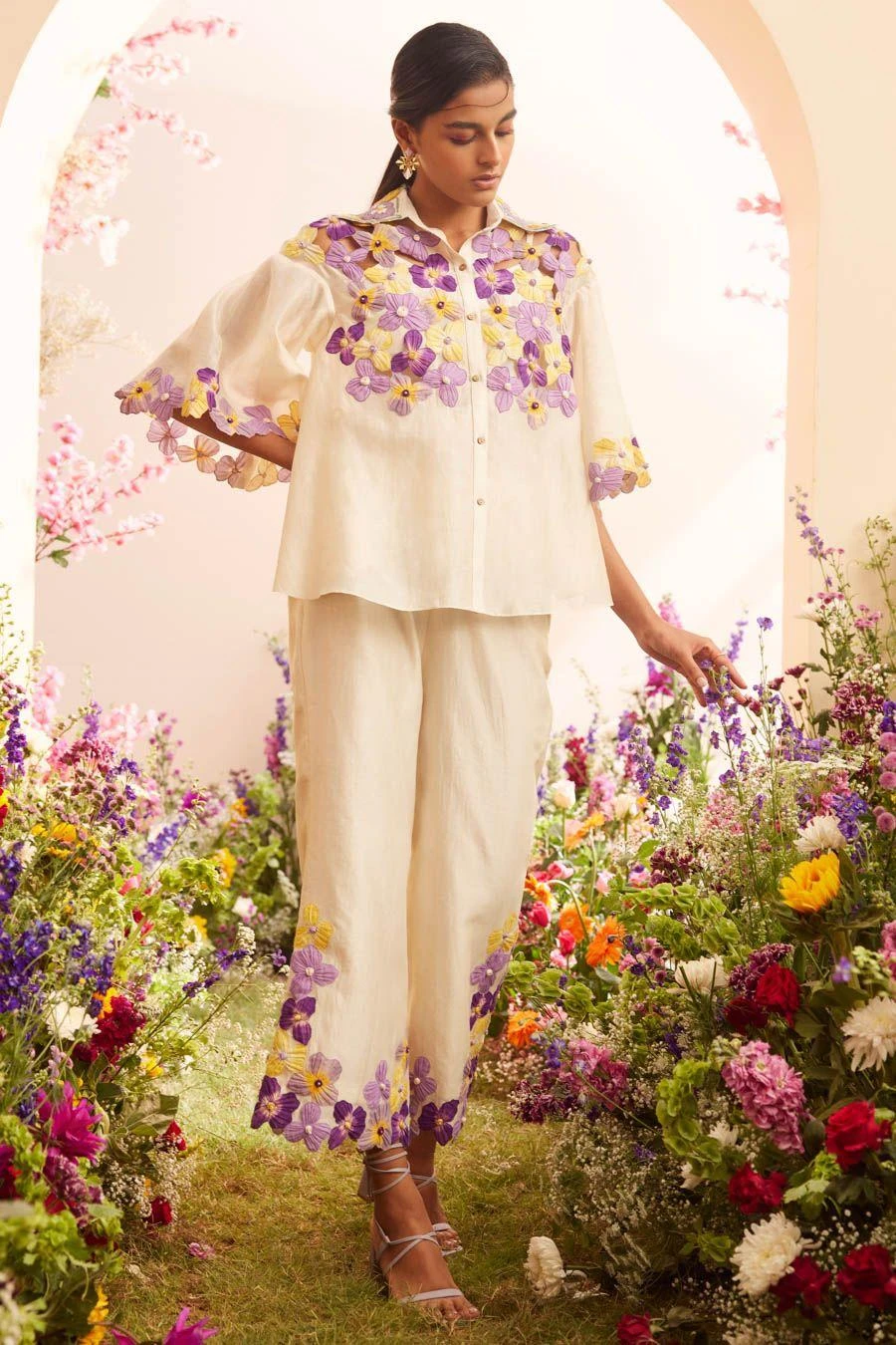 Chandrima Ivory Floral Applique Cropped Pants 3 Chandrima Ivory Floral Applique Cropped Pants