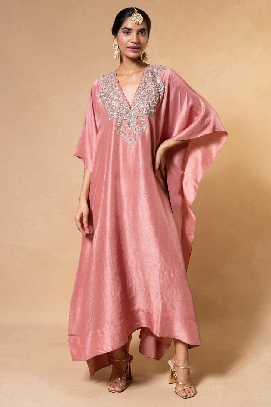 Jayanti Reddy Peach Zardosi Embroidered Kaftan 3 Jayanti Reddy Peach Zardosi Embroidered Kaftan