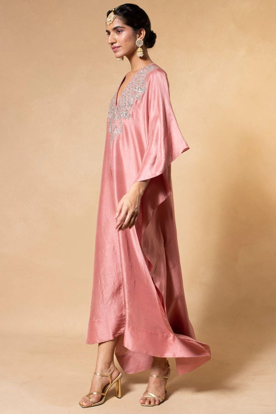 Jayanti Reddy Peach Zardosi Embroidered Kaftan 5 Jayanti Reddy Peach Zardosi Embroidered Kaftan - Image 3