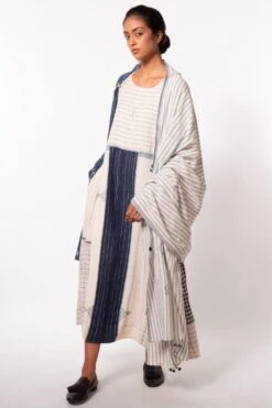 Injiri White & Blue Printed Scarf 10 Injiri White & Blue Printed Scarf -Deals Toggora Store 267injri8 3