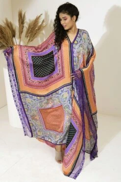 CAPISVIRLEO Printed Kaftan With Organza & Lace Details