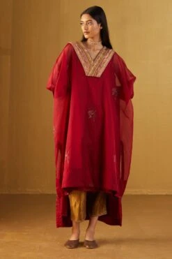 Shorshe Red Waahida Kaftan Set