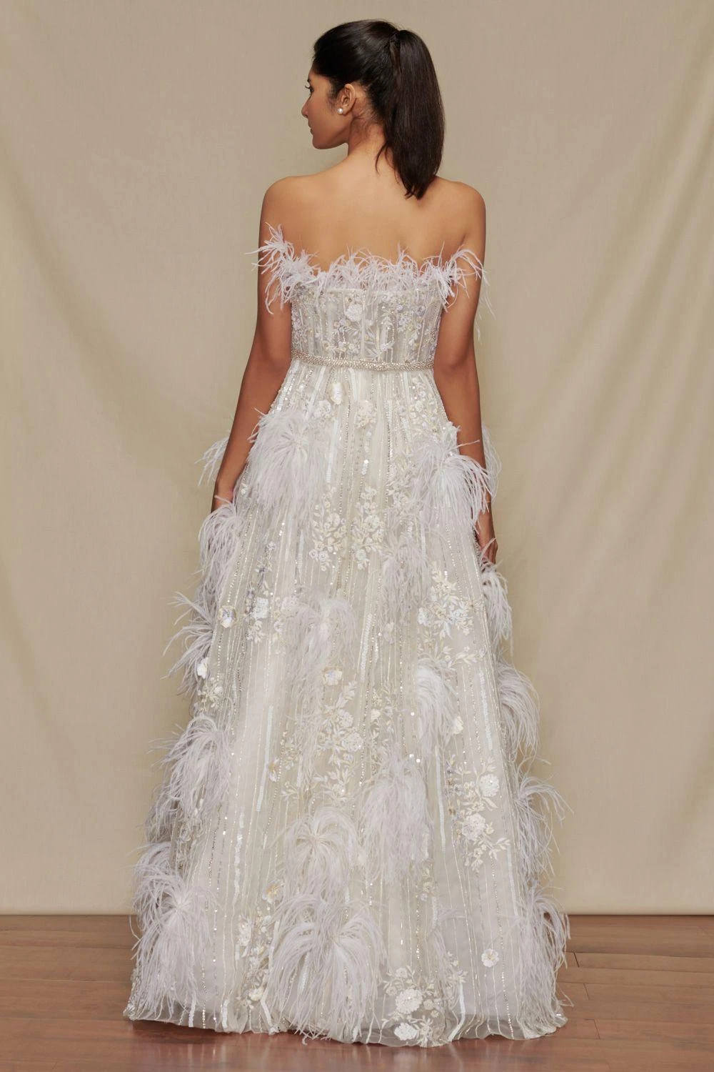 Shriya Som White Feather Embroidered Gown 6 Shriya Som White Feather Embroidered Gown - Image 4