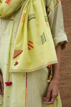 Sunira Designs Green Embroidered Stole -Deals Toggora Store j2230b 4