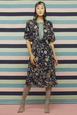 SVA Floral Printed Kaftan With A Textured Neckline